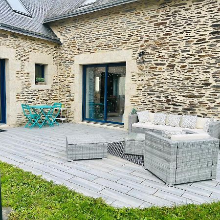 Au Petit Bonheur De Claire Et Jo Panzió La Chapelle-Caro Kültér fotó