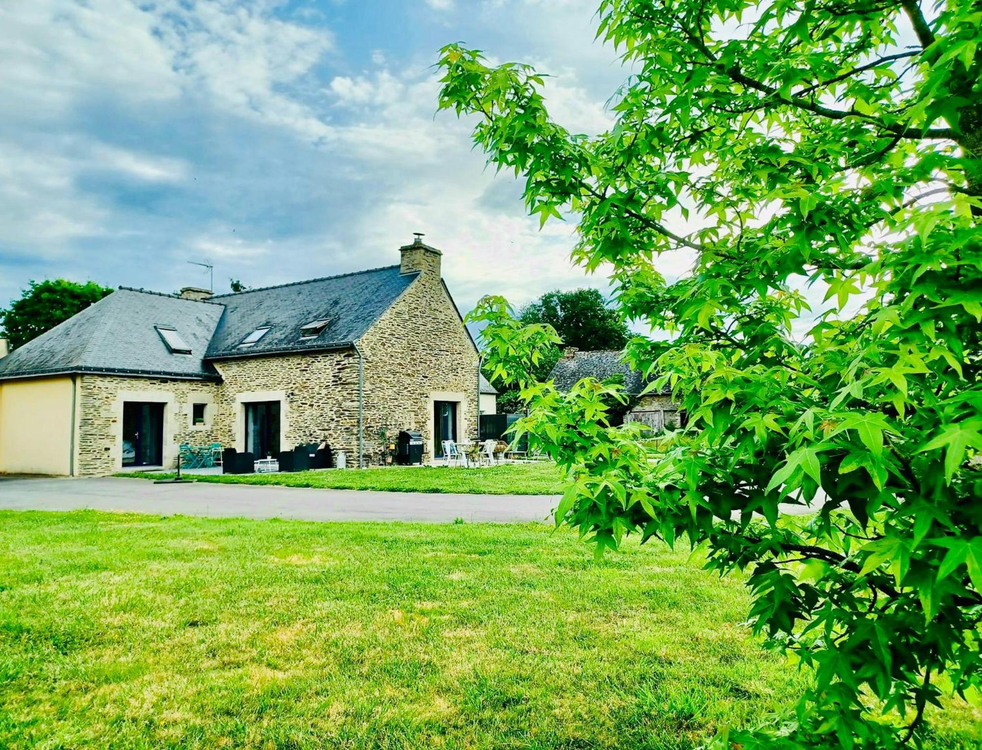 Au Petit Bonheur De Claire Et Jo Panzió La Chapelle-Caro Kültér fotó